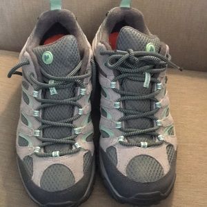 Merrill hiking shoes women size 9